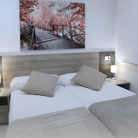 Apartamento Piso Plaza Mercado 3,4 *